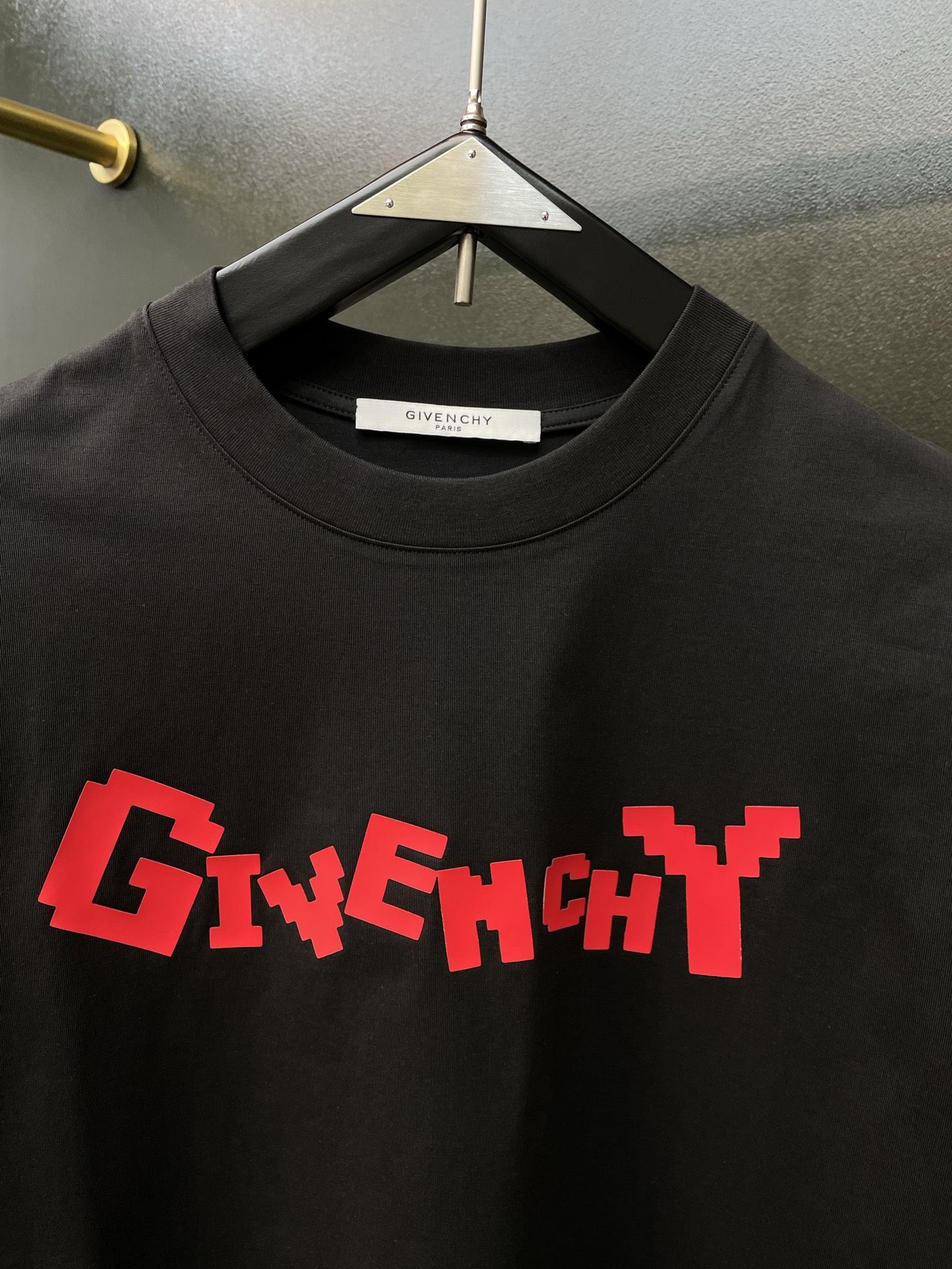Givenchy纪梵希💥砸锅卖铁都要上的新款新款原单男士休闲短袖 高端定制 高端版本 时尚百搭爆款⚠️⚠️✨✨进口面料 