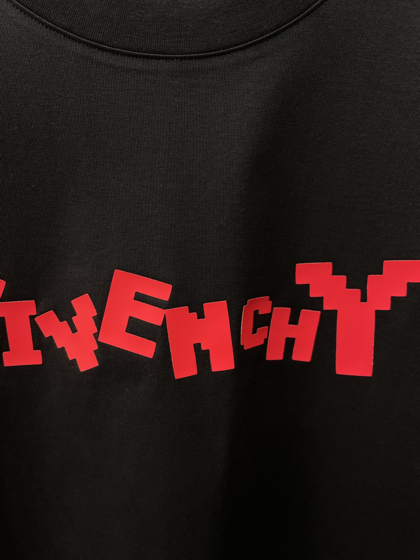 Givenchy纪梵希💥砸锅卖铁都要上的新款新款原单男士休闲短袖 高端定制 高端版本 时尚百搭爆款⚠️⚠️✨✨进口面料 