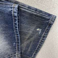 Bottega Veneta葆蝶家💥砸锅卖铁都要上的新款新款休闲牛仔直筒裤👖高端版本 专柜定制面料 透气舒适度高,细节无 Bottega Veneta葆蝶家💥砸锅卖铁都要上的新款新款休闲牛仔直筒裤👖高端版本 专柜定制面料 透气舒适度高,细节无
