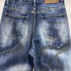 Bottega Veneta葆蝶家💥砸锅卖铁都要上的新款新款休闲牛仔直筒裤👖高端版本 专柜定制面料 透气舒适度高,细节无 Bottega Veneta葆蝶家💥砸锅卖铁都要上的新款新款休闲牛仔直筒裤👖高端版本 专柜定制面料 透气舒适度高,细节无