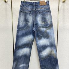 Bottega Veneta葆蝶家💥砸锅卖铁都要上的新款新款休闲牛仔直筒裤👖高端版本 专柜定制面料 透气舒适度高,细节无 Bottega Veneta葆蝶家💥砸锅卖铁都要上的新款新款休闲牛仔直筒裤👖高端版本 专柜定制面料 透气舒适度高,细节无