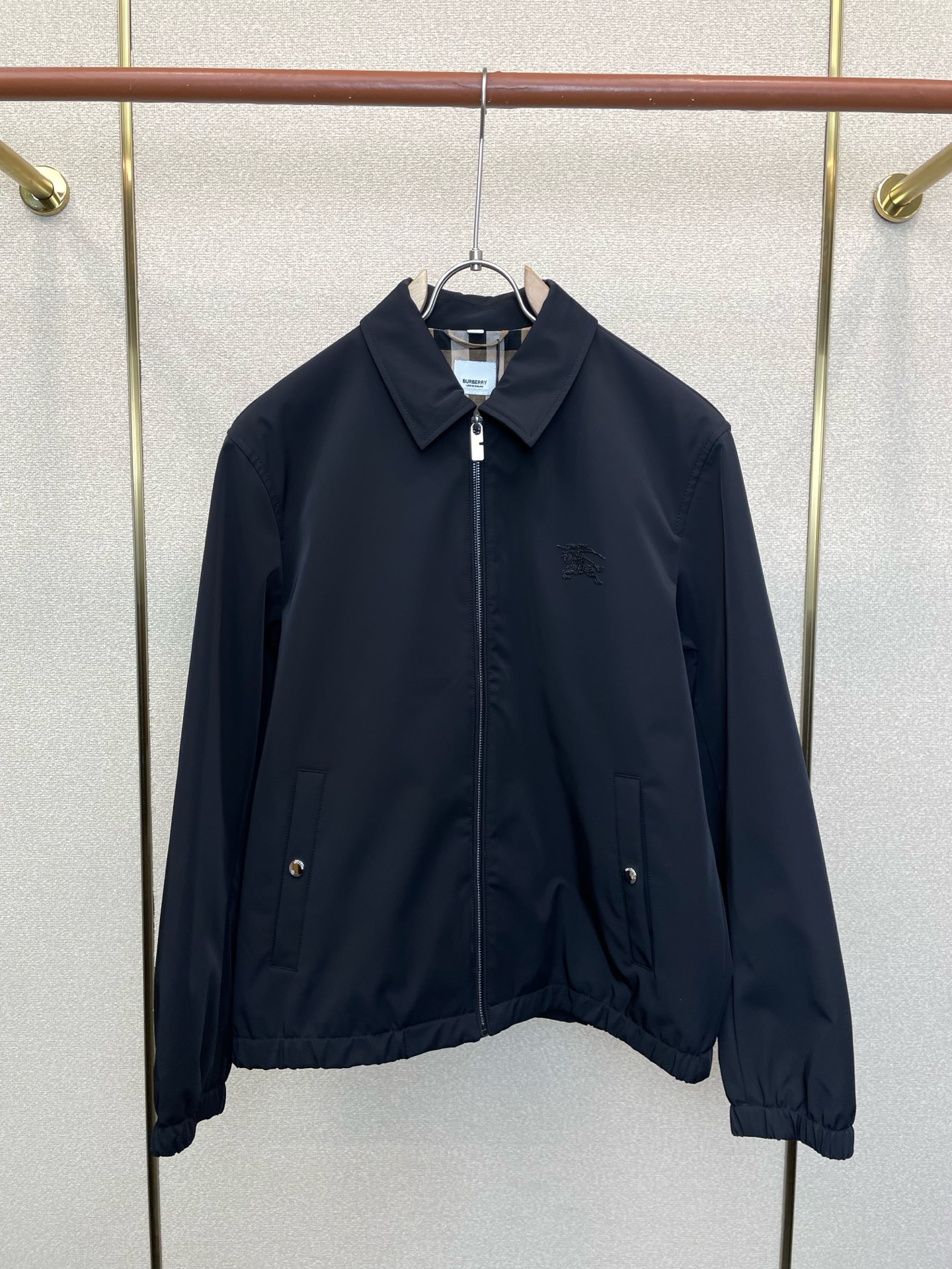 Burberry巴宝莉💥砸锅卖铁都要上的新款新款原单男士休闲翻领夹克 高端定制 高端版本 时尚百搭爆款⚠️⚠️✨✨进口面
