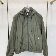 Burberry巴宝莉💥砸锅卖铁都要上的新款新款原单男士休闲连帽夹克 高端定制 高端版本 时尚百搭爆款⚠️⚠️✨✨进口面 Burberry巴宝莉💥砸锅卖铁都要上的新款新款原单男士休闲连帽夹克 高端定制 高端版本 时尚百搭爆款⚠️⚠️✨✨进口面