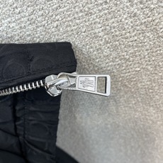 Moncler蒙口💥砸锅卖铁都要上的新款新款原单男士休闲连帽夹克 高端定制 高端版本 时尚百搭爆款⚠️⚠️✨✨进口面料 Moncler蒙口💥砸锅卖铁都要上的新款新款原单男士休闲连帽夹克 高端定制 高端版本 时尚百搭爆款⚠️⚠️✨✨进口面料
