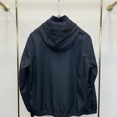 Moncler蒙口💥砸锅卖铁都要上的新款新款原单男士休闲连帽夹克 高端定制 高端版本 时尚百搭爆款⚠️⚠️✨✨进口面料 Moncler蒙口💥砸锅卖铁都要上的新款新款原单男士休闲连帽夹克 高端定制 高端版本 时尚百搭爆款⚠️⚠️✨✨进口面料