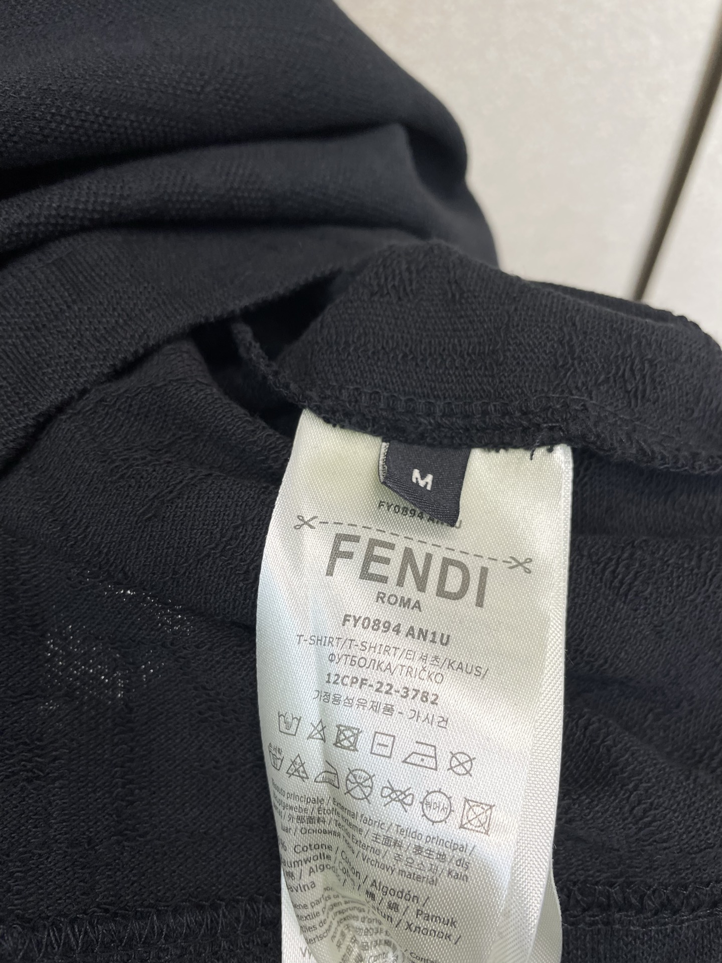 FENDI芬迪💥砸锅卖铁都要上的新款新款原单男士休闲短袖 提花短袖 高端定制 高端版本 时尚百搭爆款⚠️⚠️✨✨进口面料