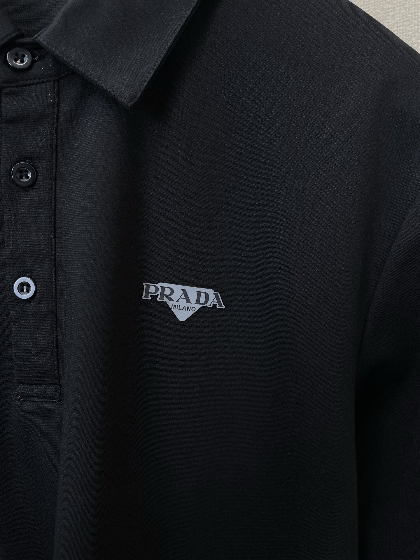 Prada普拉达💥砸锅卖铁都要上的新款新款原单男士休闲长袖 高端定制 高端版本 时尚百搭爆款⚠️⚠️✨✨进口面料 手感超