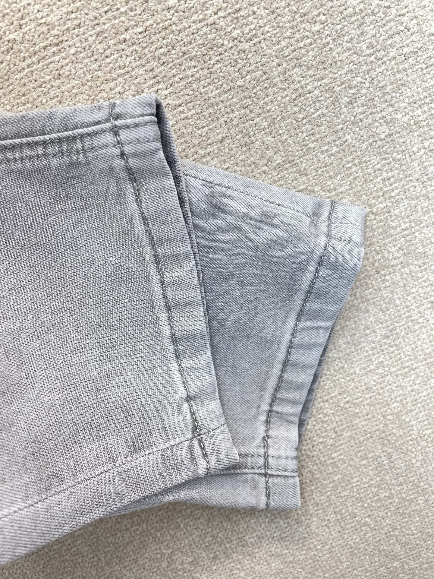 Loro Piana-Loro Piana诺悠翩雅💥砸锅卖铁都要上的新款新款休闲牛仔裤👖高端版本 专柜定制面料 透气舒适