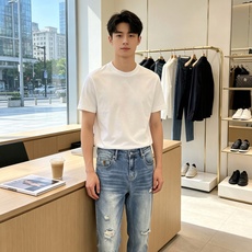 Gucci古驰💥砸锅卖铁都要上的新款新款休闲牛仔裤👖高端版本 专柜定制面料 透气舒适度高,细节无可挑剔,品牌元素设计理念 Gucci古驰💥砸锅卖铁都要上的新款新款休闲牛仔裤👖高端版本 专柜定制面料 透气舒适度高,细节无可挑剔,品牌元素设计理念