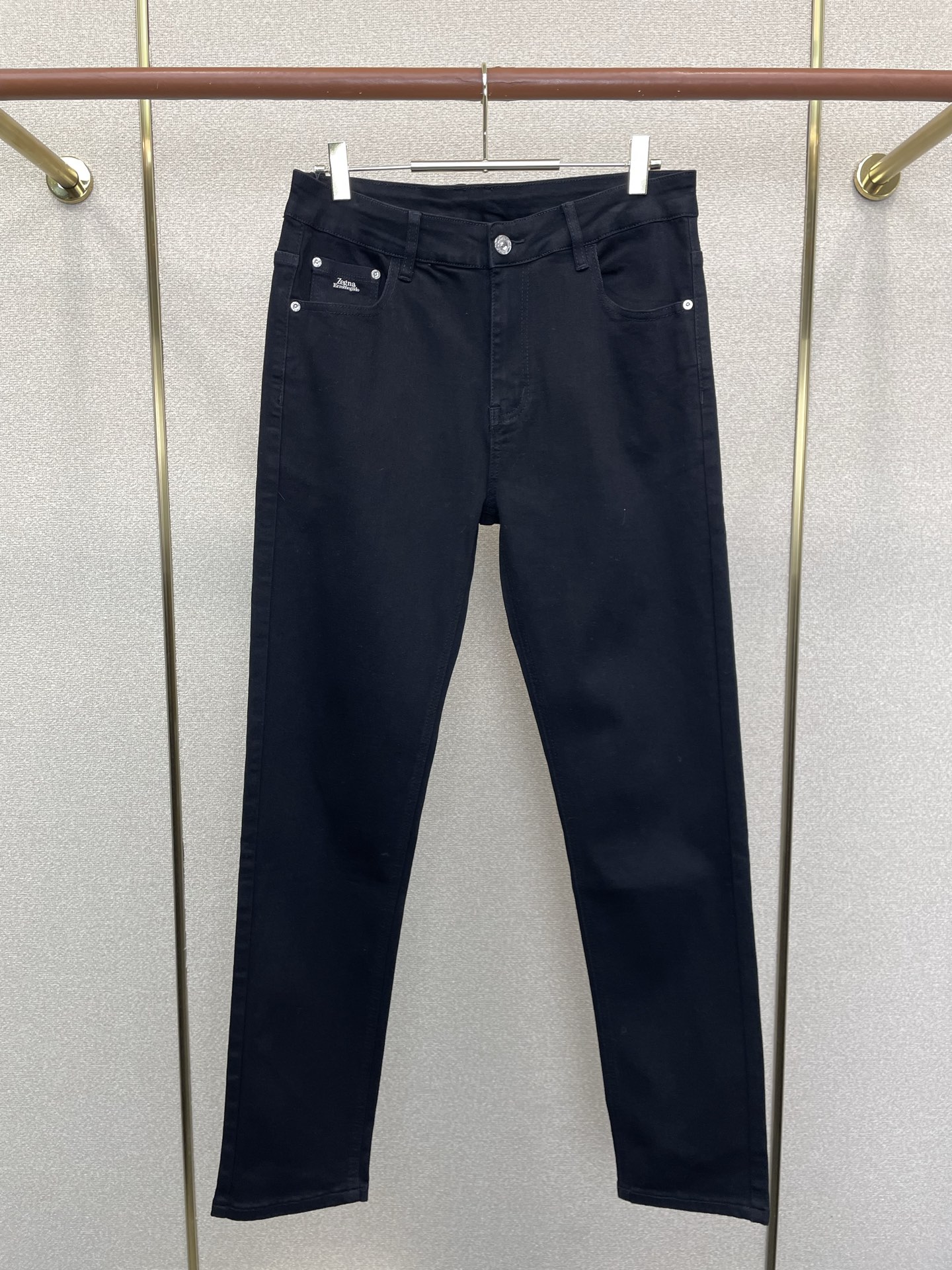 ZEGNA杰尼亚💥砸锅卖铁都要上的新款新款休闲牛仔裤👖高端版本 专柜定制面料 透气舒适度高，细节无可挑剔，品牌元素设计理