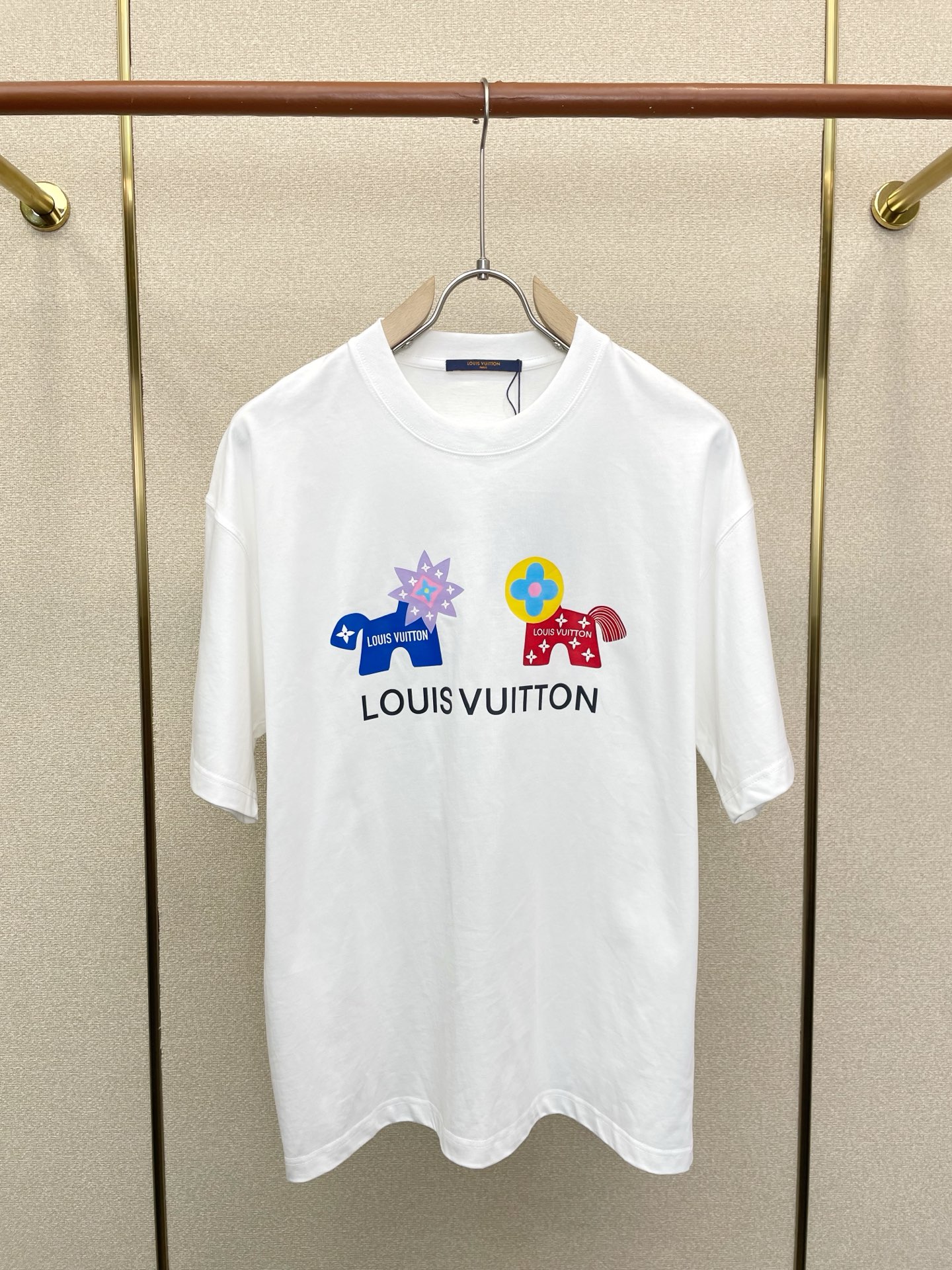 Louis Vuitton路易威登💥砸锅卖铁都要上的新款新款原单男士休闲短袖 高端定制 高端版本 时尚百搭爆款⚠️⚠️✨
