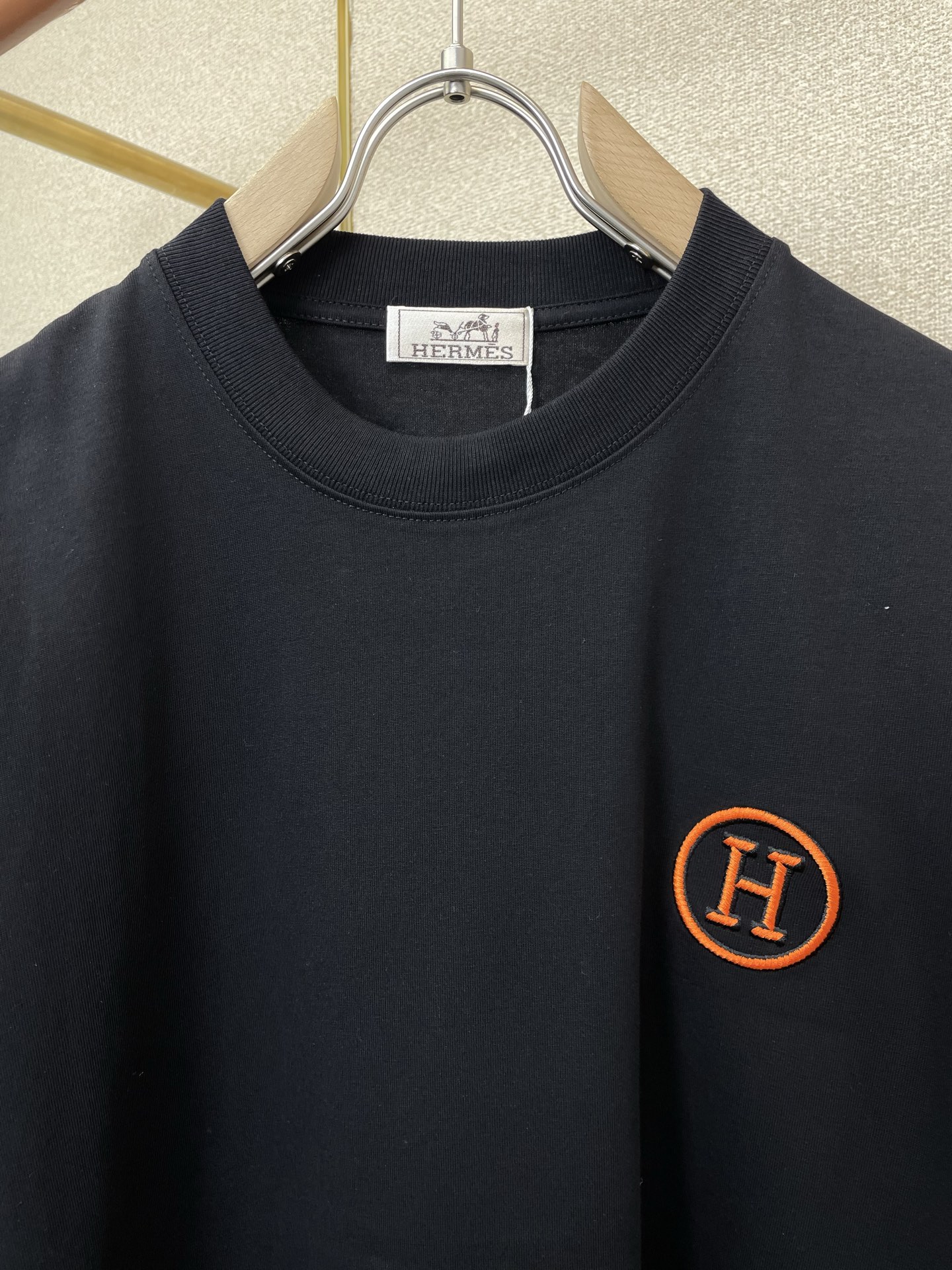 Hermès爱马仕💥砸锅卖铁都要上的新款新款原单男士休闲短袖 高端定制 高端版本 时尚百搭爆款⚠️⚠️✨✨进口面料 手感