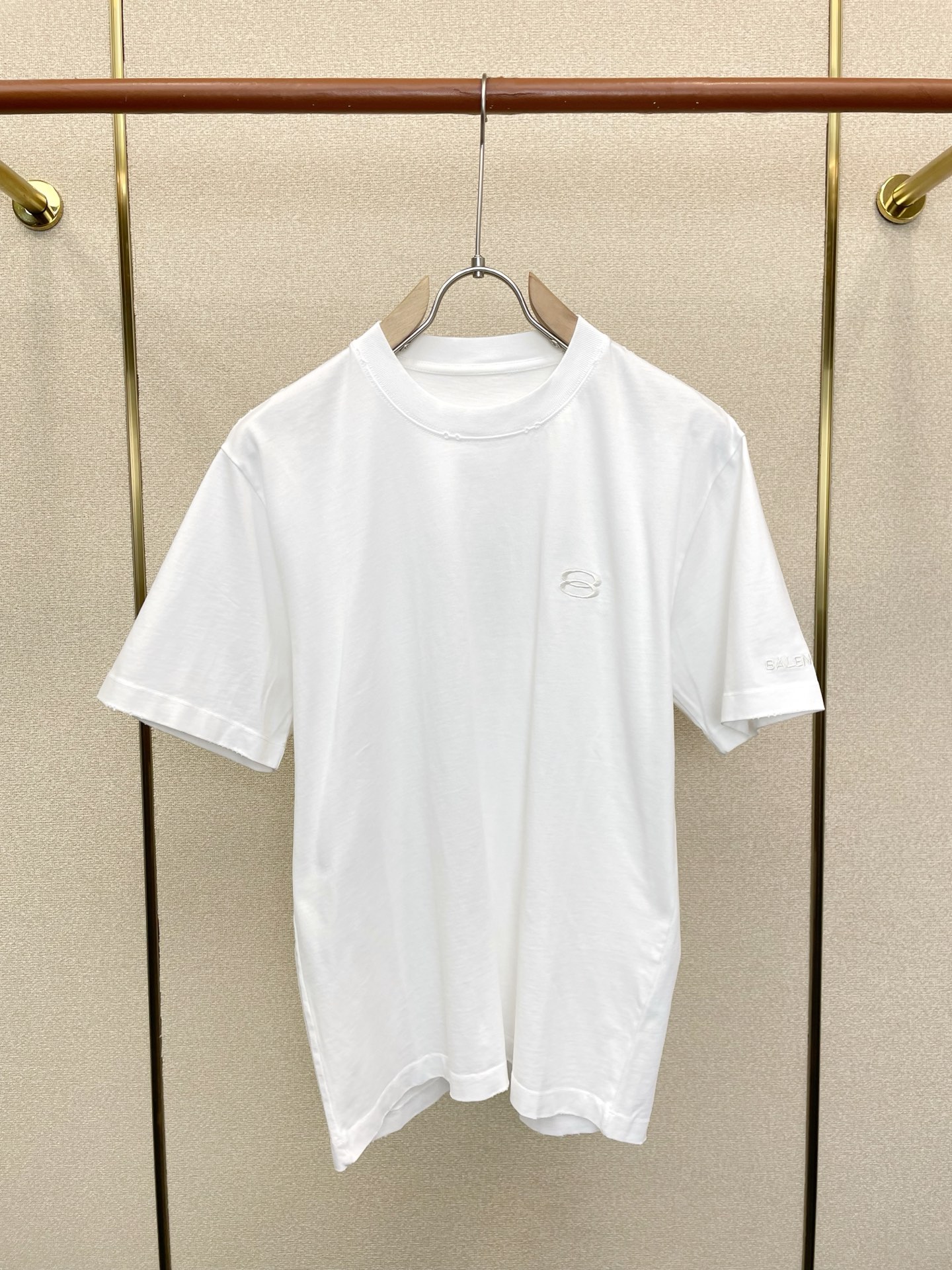 Balenciaga巴黎世家💥砸锅卖铁都要上的新款新款原单男士休闲短袖 高端定制 高端版本 时尚百搭爆款⚠️⚠️✨✨进口 Balenciaga巴黎世家💥砸锅卖铁都要上的新款新款原单男士休闲短袖 高端定制 高端版本 时尚百搭爆款⚠️⚠️✨✨进口