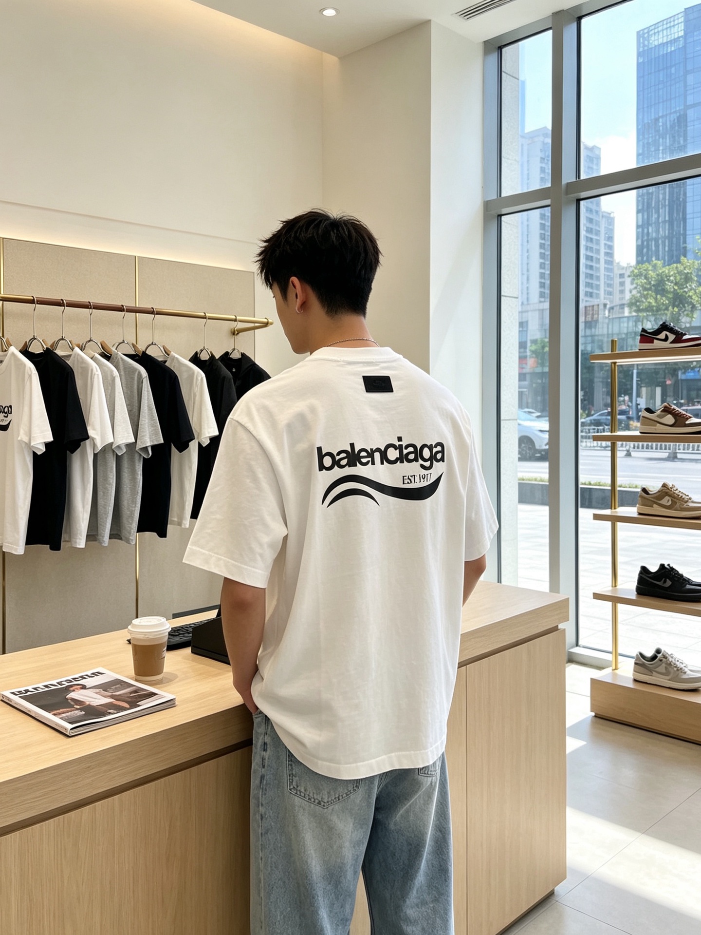 Balenciaga巴黎世家💥砸锅卖铁都要上的新款新款原单男士休闲短袖 高端定制 高端版本 时尚百搭爆款⚠️⚠️✨✨进口 Balenciaga巴黎世家💥砸锅卖铁都要上的新款新款原单男士休闲短袖 高端定制 高端版本 时尚百搭爆款⚠️⚠️✨✨进口