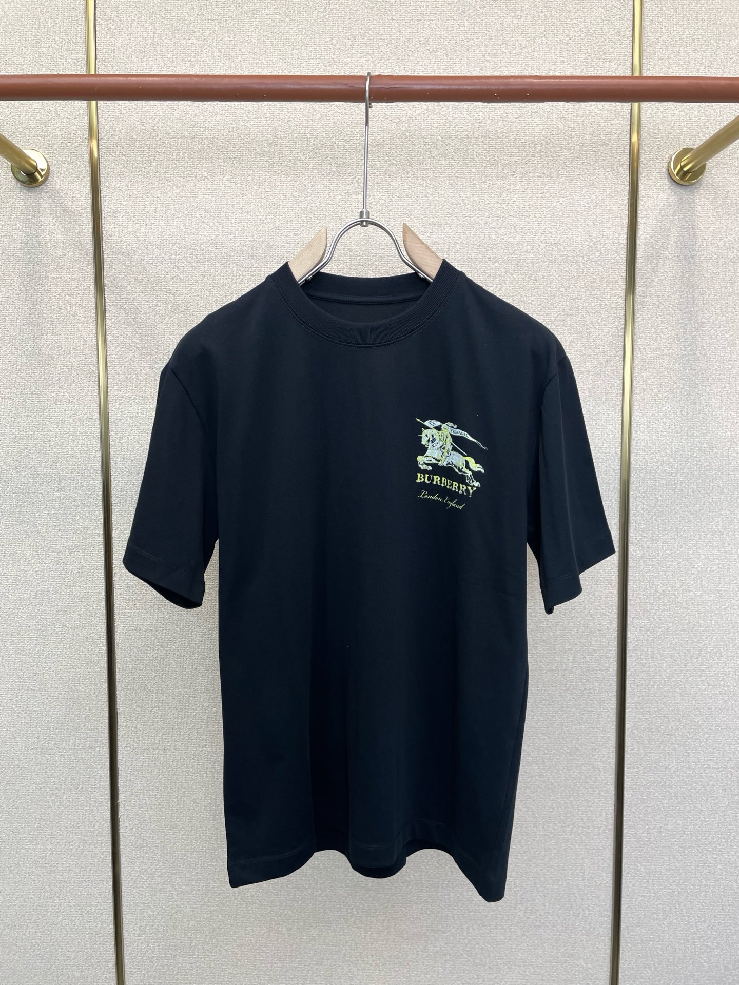 Burberry巴宝莉💥砸锅卖铁都要上的新款新款原单男士休闲短袖 高端定制 高端版本 时尚百搭爆款⚠️⚠️✨✨进口面料 