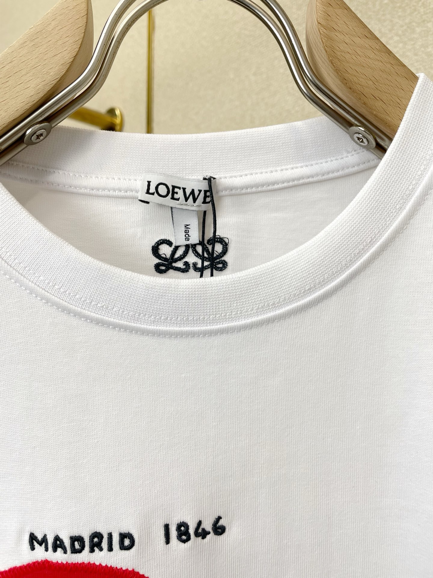 LOEWE罗意威💥砸锅卖铁都要上的新款新款原单男士休闲短袖 高端定制 高端版本 时尚百搭爆款⚠️⚠️✨✨进口面料 手感超