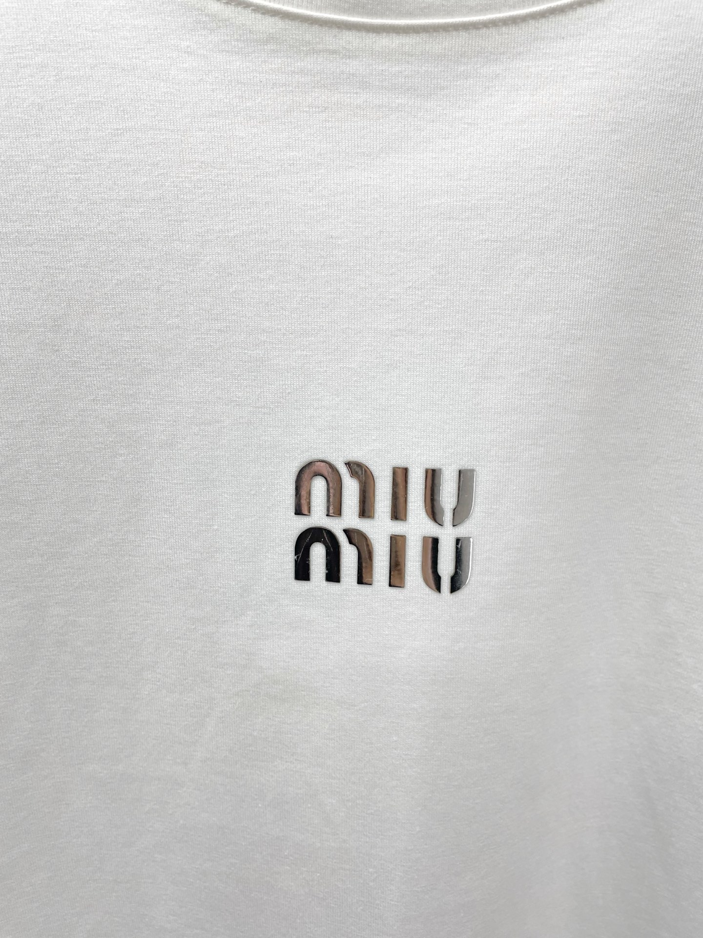 Miumiu谬谬💥砸锅卖铁都要上的新款新款原单男士休闲短袖 高端定制 高端版本 时尚百搭爆款⚠️⚠️✨✨进口面料 手感超