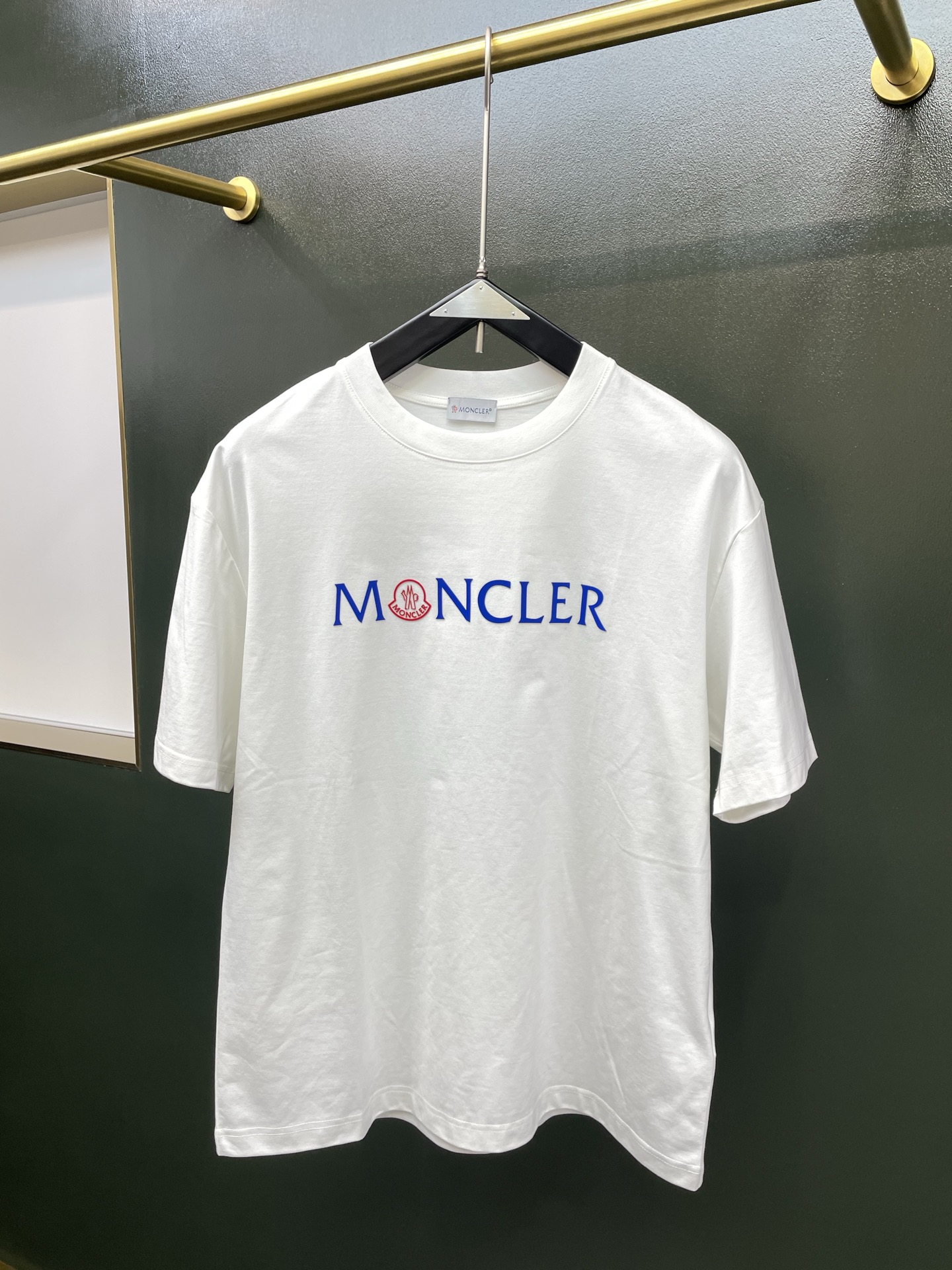 Moncler蒙口💥砸锅卖铁都要上的新款新款原单男士休闲短袖 高端定制 高端版本 时尚百搭爆款⚠️⚠️✨✨进口面料 手感