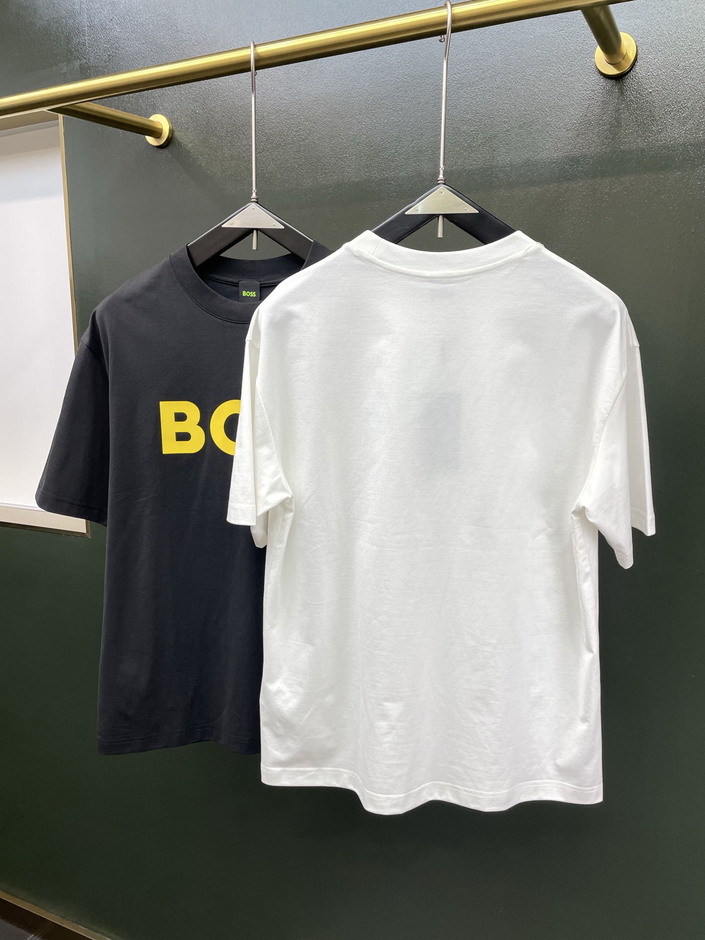 BOSS💥砸锅卖铁都要上的新款新款原单男士休闲短袖 高端定制 高端版本 时尚百搭爆款⚠️⚠️✨✨进口面料 手感超柔软细腻