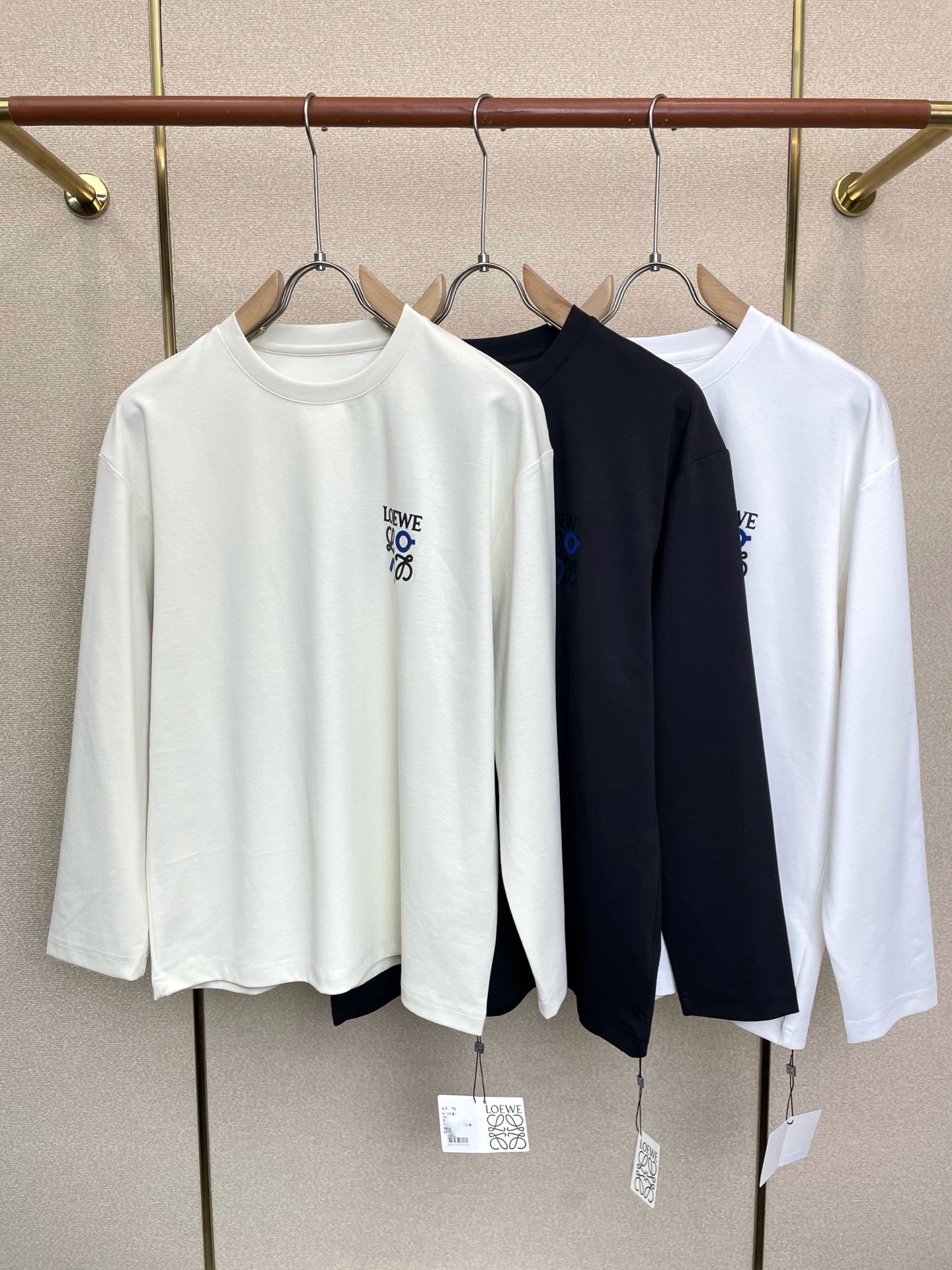 LOEWE罗意威💥砸锅卖铁都要上的新款新款原单男士休闲长袖 高端定制 高版本 时尚百搭爆款⚠️⚠️✨✨进口面料 手感超柔