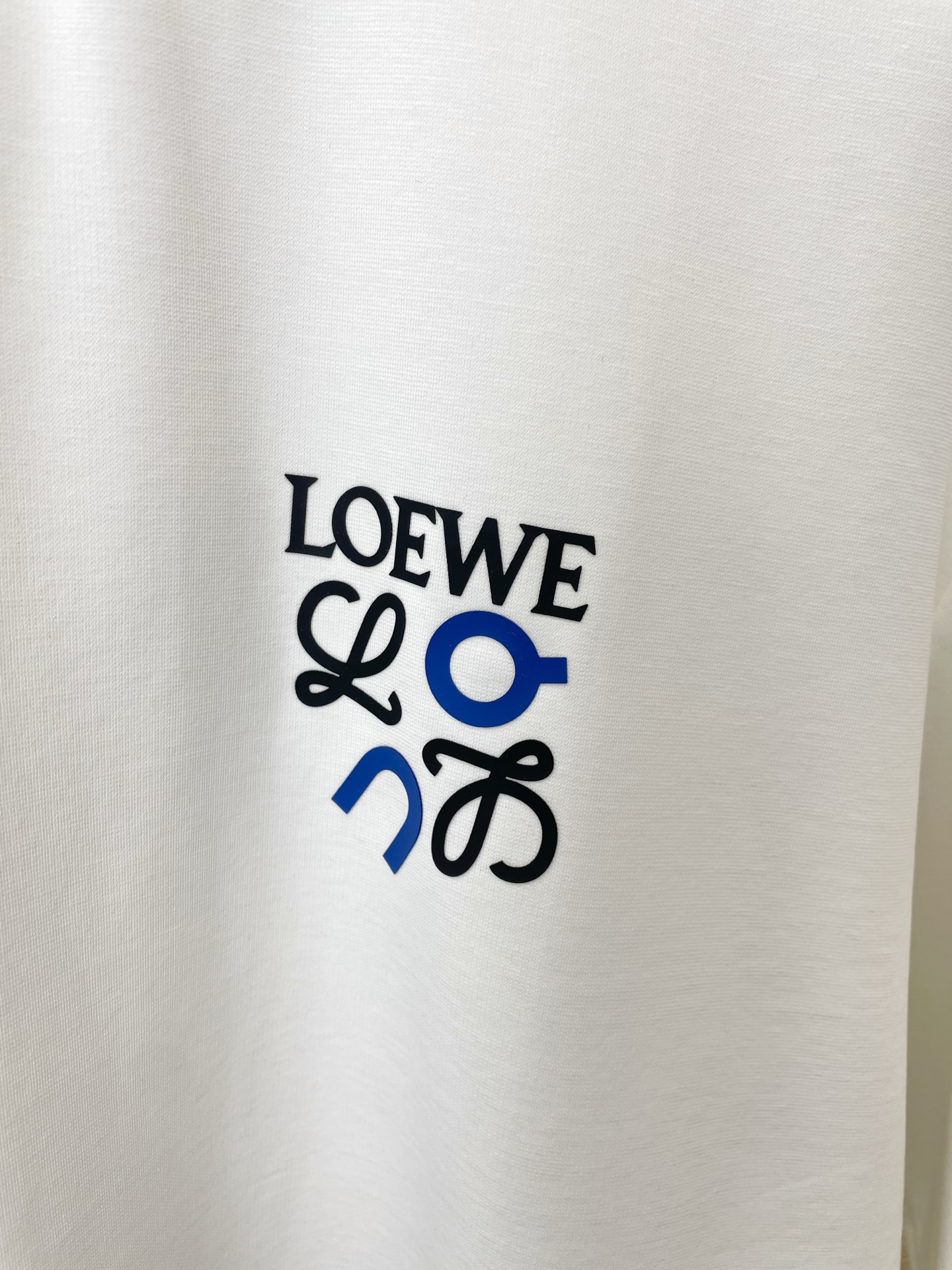 LOEWE罗意威💥砸锅卖铁都要上的新款新款原单男士休闲长袖 高端定制 高版本 时尚百搭爆款⚠️⚠️✨✨进口面料 手感超柔