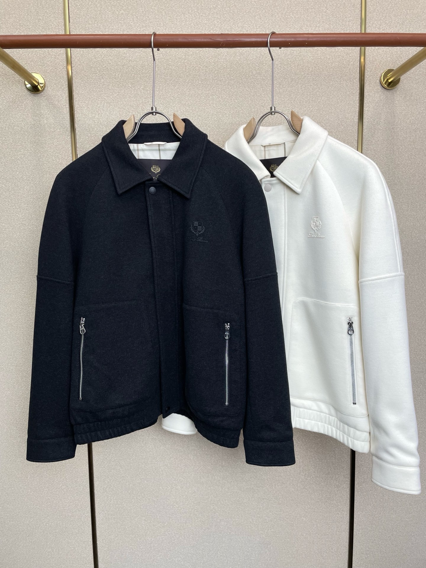 Loro piana-Loro Piana诺悠翩雅💥砸锅卖铁都要上的新款新款原单男士休闲翻领夹克外套 高端定制 高端版本 Loro piana-Loro Piana诺悠翩雅💥砸锅卖铁都要上的新款新款原单男士休闲翻领夹克外套 高端定制 高端版本