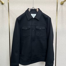 LOEWE罗意威💥砸锅卖铁都要上的新款新款原单男士休闲翻领夹克外套 高端定制 高端版本 时尚百搭爆款⚠️⚠️✨✨进口面料 LOEWE罗意威💥砸锅卖铁都要上的新款新款原单男士休闲翻领夹克外套 高端定制 高端版本 时尚百搭爆款⚠️⚠️✨✨进口面料
