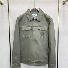 LOEWE罗意威💥砸锅卖铁都要上的新款新款原单男士休闲翻领夹克外套 高端定制 高端版本 时尚百搭爆款⚠️⚠️✨✨进口面料 LOEWE罗意威💥砸锅卖铁都要上的新款新款原单男士休闲翻领夹克外套 高端定制 高端版本 时尚百搭爆款⚠️⚠️✨✨进口面料