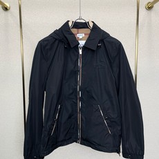 Burberry巴宝莉💥砸锅卖铁都要上的新款新款原单男士休闲夹克外套 高端定制 高端版本 时尚百搭爆款⚠️⚠️✨✨进口面 Burberry巴宝莉💥砸锅卖铁都要上的新款新款原单男士休闲夹克外套 高端定制 高端版本 时尚百搭爆款⚠️⚠️✨✨进口面