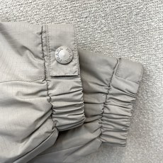 Prada普拉达💥砸锅卖铁都要上的新款新款原单男士休闲连帽夹克棉衣外套 高端定制 高端版本 时尚百搭爆款⚠️⚠️✨✨进口 Prada普拉达💥砸锅卖铁都要上的新款新款原单男士休闲连帽夹克棉衣外套 高端定制 高端版本 时尚百搭爆款⚠️⚠️✨✨进口