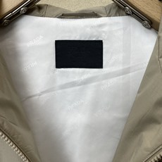 Prada普拉达💥砸锅卖铁都要上的新款新款原单男士休闲连帽夹克棉衣外套 高端定制 高端版本 时尚百搭爆款⚠️⚠️✨✨进口 Prada普拉达💥砸锅卖铁都要上的新款新款原单男士休闲连帽夹克棉衣外套 高端定制 高端版本 时尚百搭爆款⚠️⚠️✨✨进口