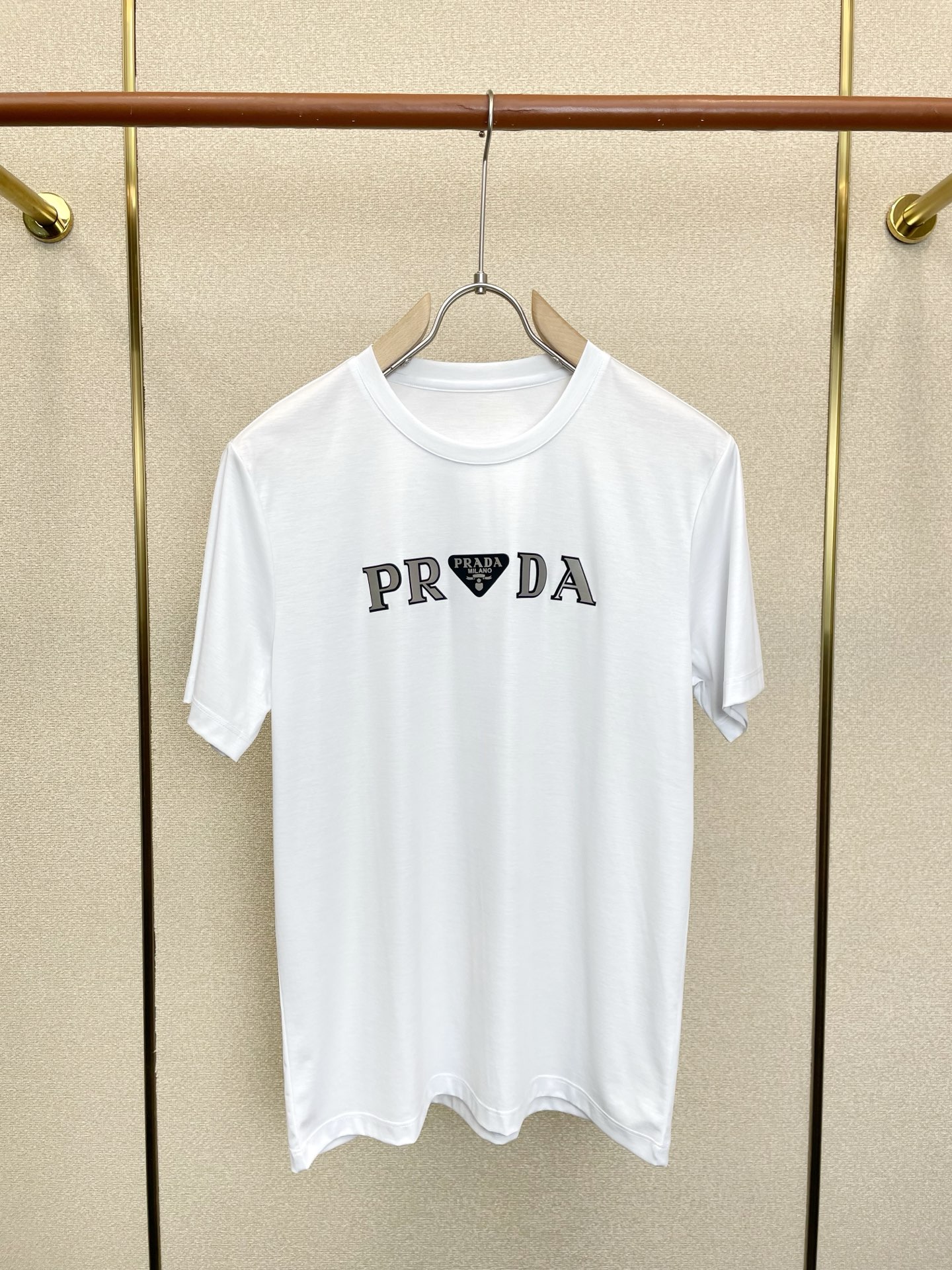 Prada普拉达💥砸锅卖铁都要上的新款新款原单男士休闲短袖 高端定制 高端版本 时尚百搭爆款⚠️⚠️✨✨进口面料 手感超