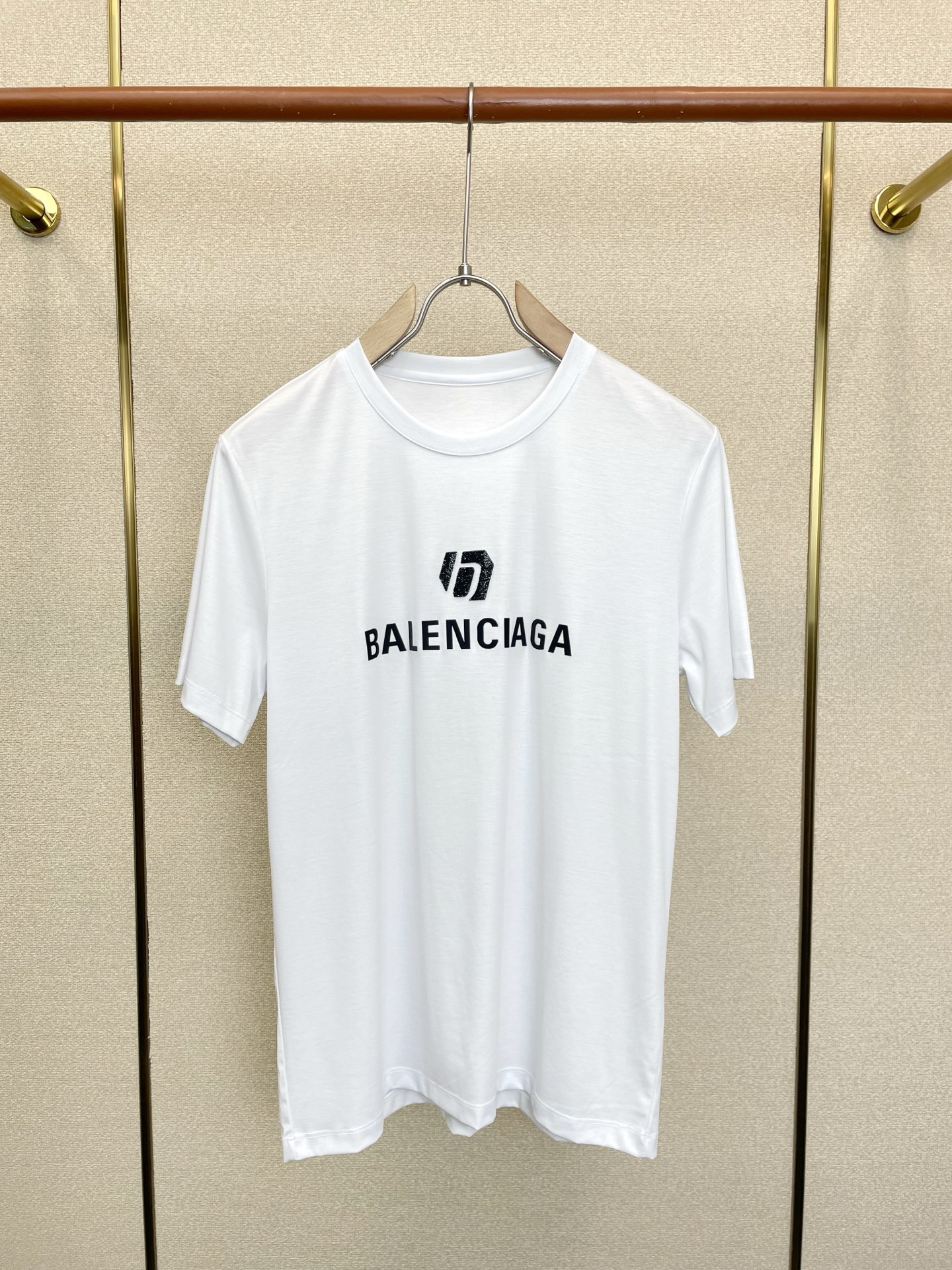 Balenciaga巴黎世家💥砸锅卖铁都要上的新款新款原单男士休闲短袖 高端定制 高端版本 时尚百搭爆款⚠️⚠️✨✨进口