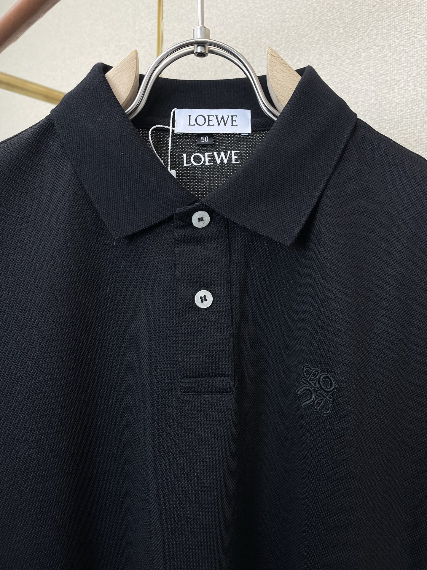 LOEWE罗意威💥砸锅卖铁都要上的新款新款原单男士休闲短袖 高端定制 高端版本 时尚百搭爆款⚠️⚠️✨✨进口面料 手感超