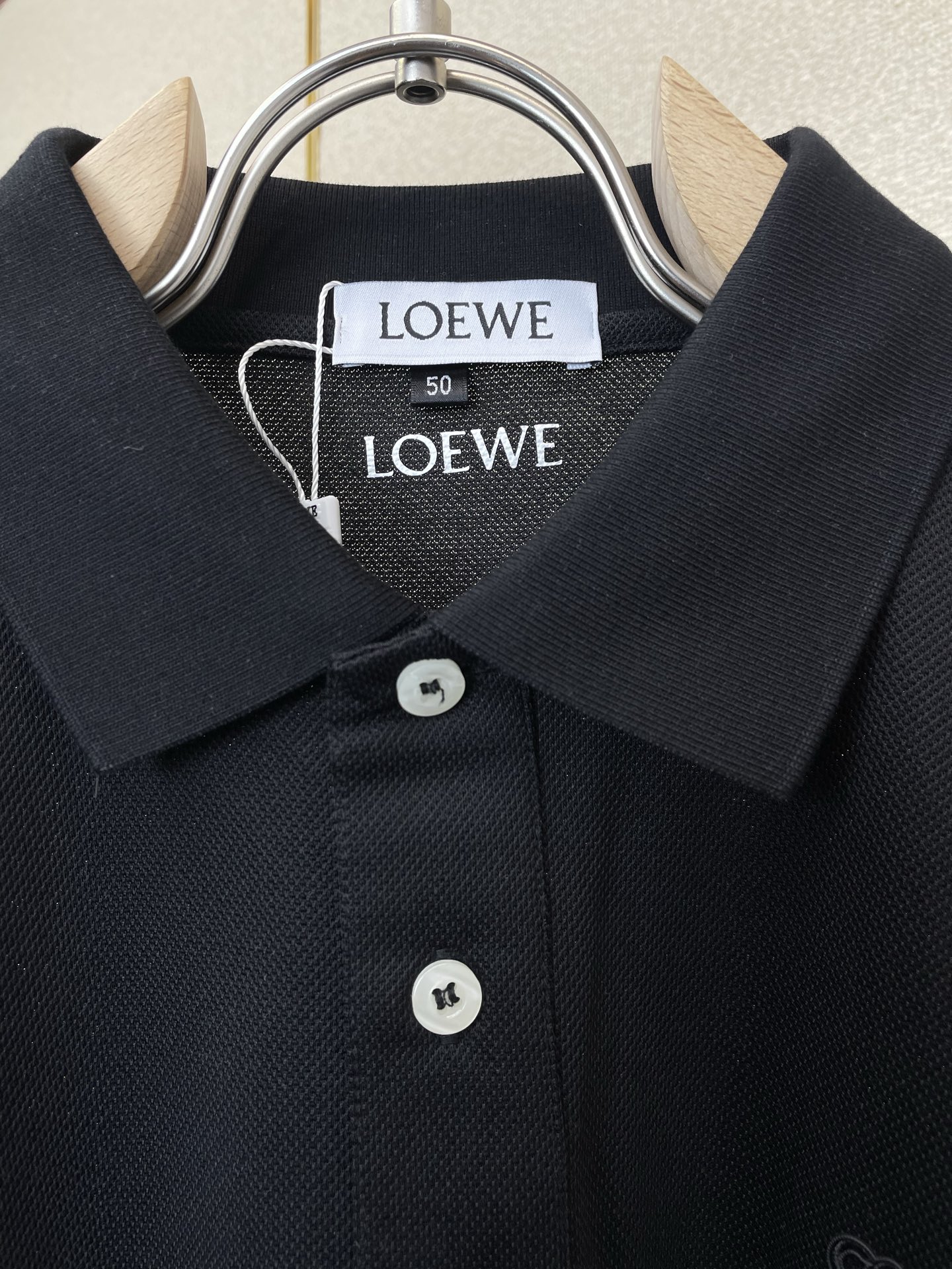 LOEWE罗意威💥砸锅卖铁都要上的新款新款原单男士休闲短袖 高端定制 高端版本 时尚百搭爆款⚠️⚠️✨✨进口面料 手感超