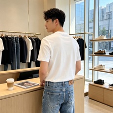 Louis Vuitton路易威登💥砸锅卖铁都要上的新款新款休闲牛仔裤👖高端版本 专柜定制面料 透气舒适度高,细节无可挑 Louis Vuitton路易威登💥砸锅卖铁都要上的新款新款休闲牛仔裤👖高端版本 专柜定制面料 透气舒适度高,细节无可挑