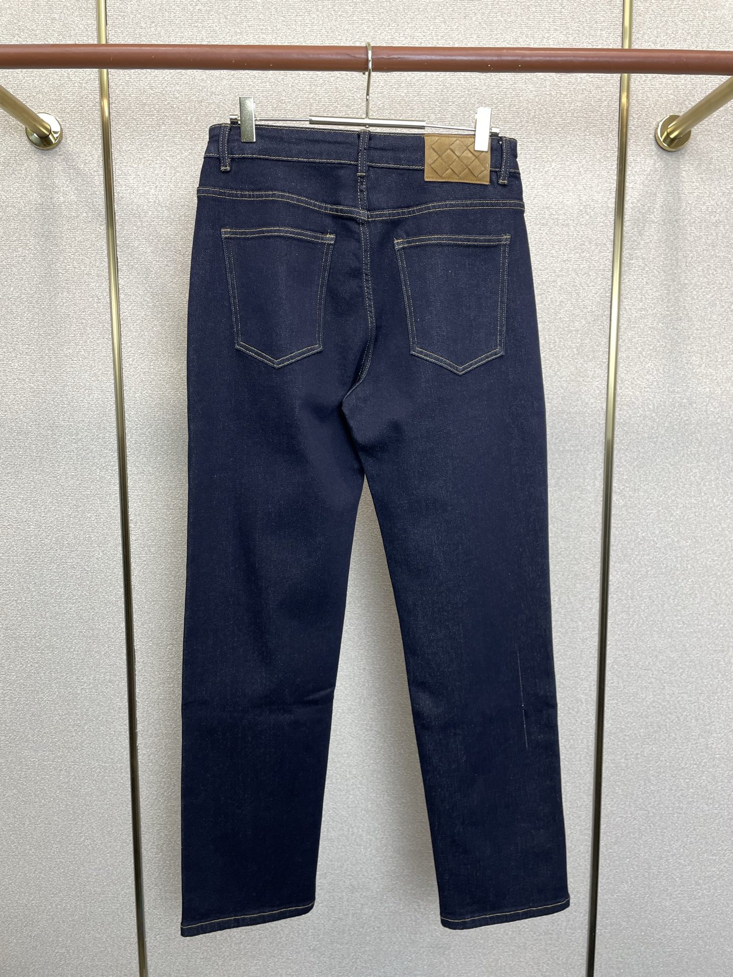 Bottega Veneta葆蝶家💥砸锅卖铁都要上的新款新款休闲牛仔裤👖高端版本 专柜定制面料 透气舒适度高，细节无可挑
