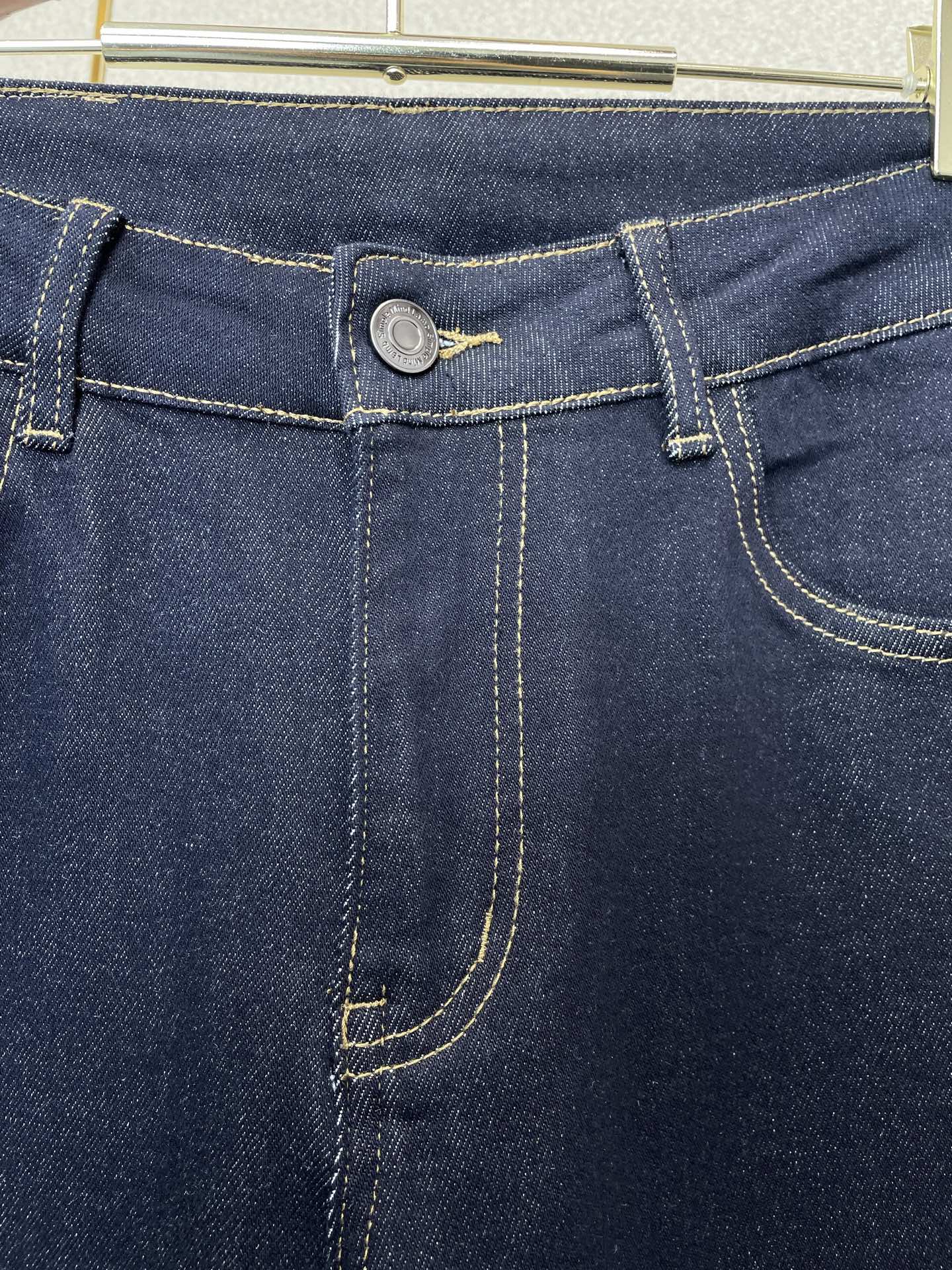 Bottega Veneta葆蝶家💥砸锅卖铁都要上的新款新款休闲牛仔裤👖高端版本 专柜定制面料 透气舒适度高，细节无可挑