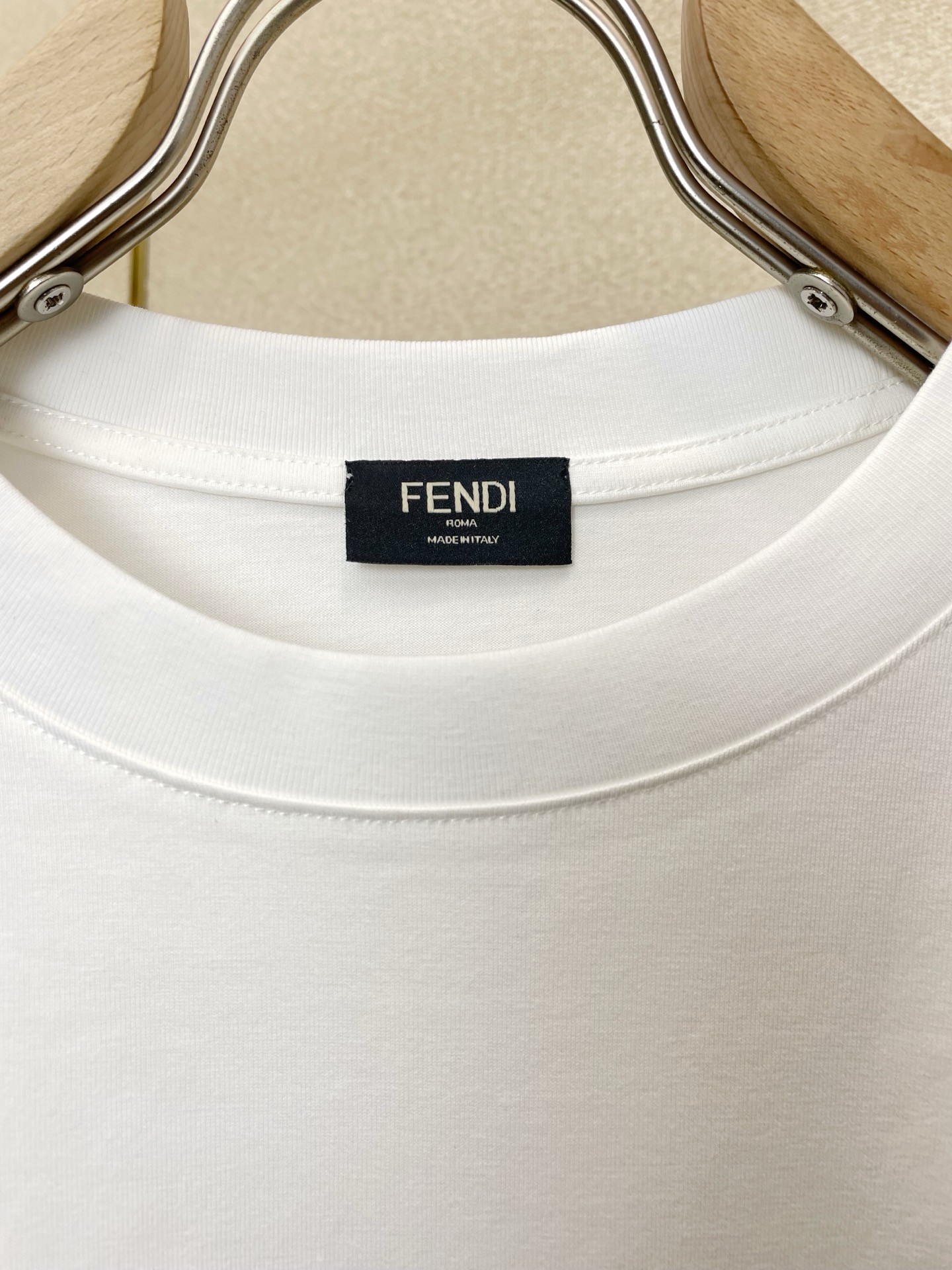 FENDI芬迪💥砸锅卖铁都要上的新款新款原单男士休闲短袖 高端定制 高端版本 时尚百搭爆款⚠️⚠️✨✨进口面料 手感超柔