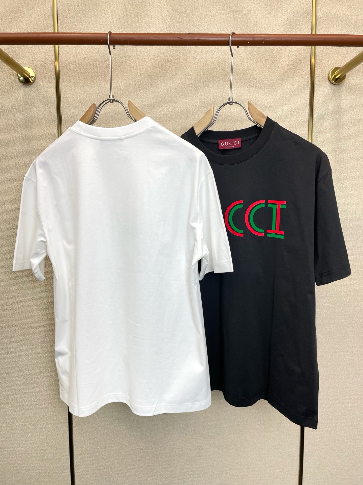 Gucci古驰💥砸锅卖铁都要上的新款新款原单男士休闲短袖 高端定制 高端版本 时尚百搭爆款⚠️⚠️✨✨进口面料 手感超柔