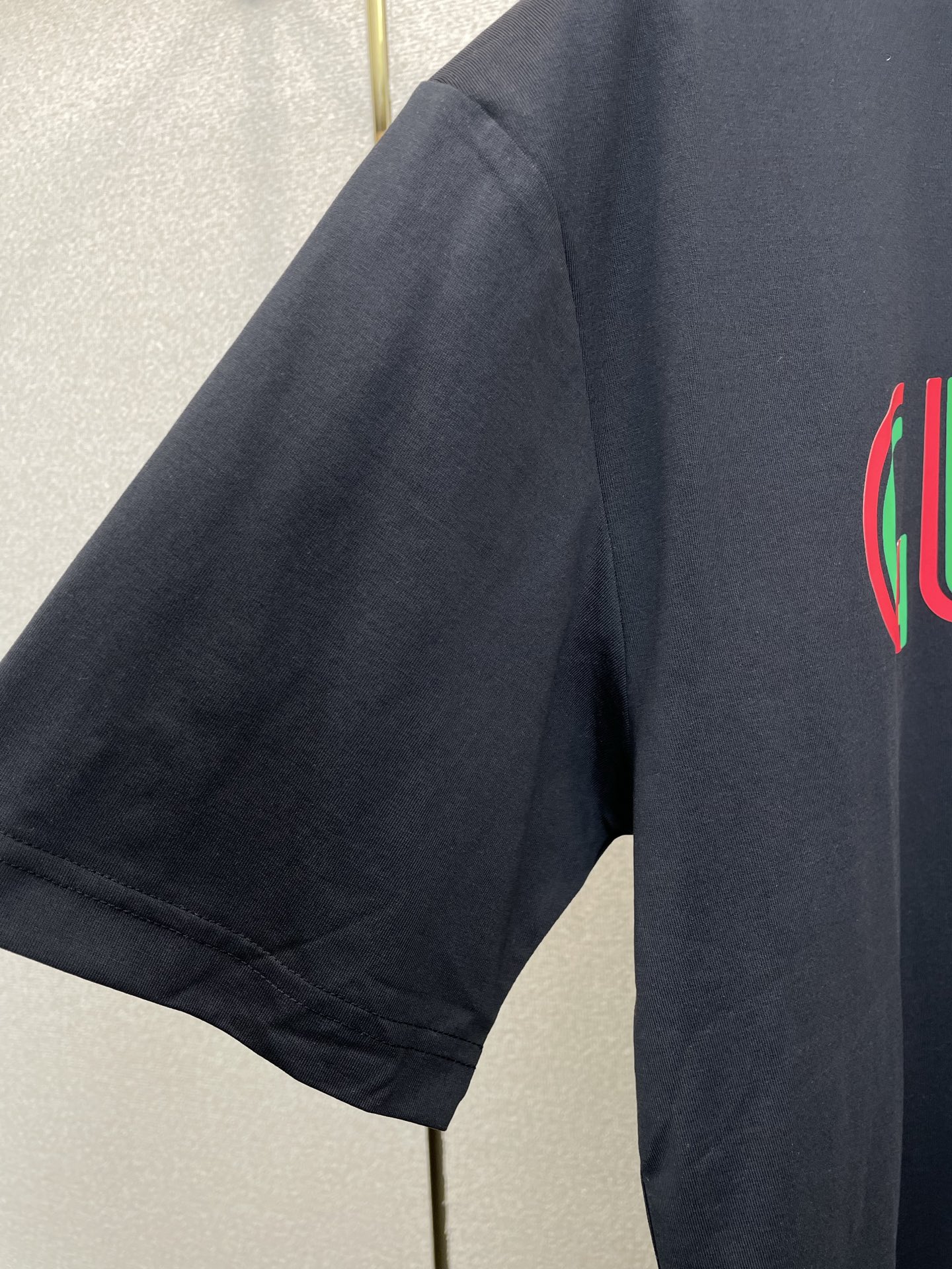 Gucci古驰💥砸锅卖铁都要上的新款新款原单男士休闲短袖 高端定制 高端版本 时尚百搭爆款⚠️⚠️✨✨进口面料 手感超柔