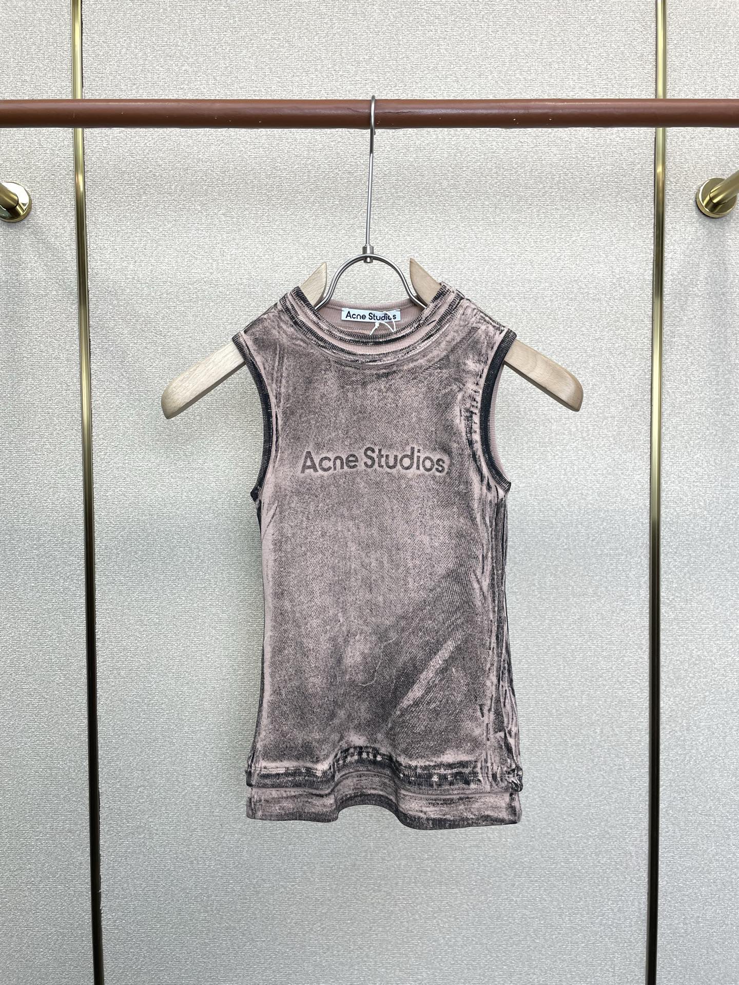 Acne Studios👚砸锅卖铁都要上的新款👚新款女装休闲做旧背心 高端版本！独特设计 专柜定制面料 透气舒适度高，细