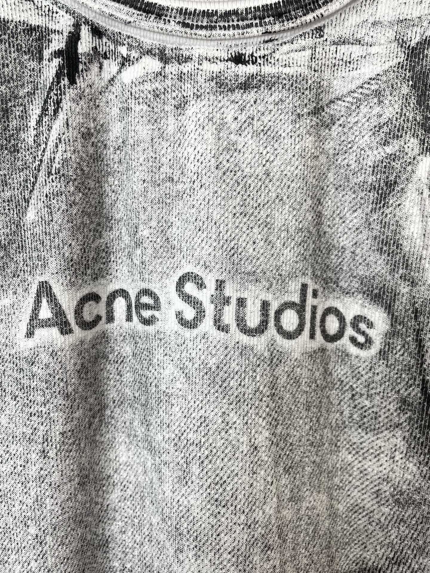 Acne Studios👚砸锅卖铁都要上的新款👚新款女装休闲做旧背心 高端版本！独特设计 专柜定制面料 透气舒适度高，细