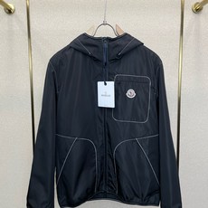 Moncler蒙口💥砸锅卖铁都要上的新款新款原单男士休闲连帽夹克 高端定制 高端版本 时尚百搭爆款⚠️⚠️✨✨进口面料 Moncler蒙口💥砸锅卖铁都要上的新款新款原单男士休闲连帽夹克 高端定制 高端版本 时尚百搭爆款⚠️⚠️✨✨进口面料