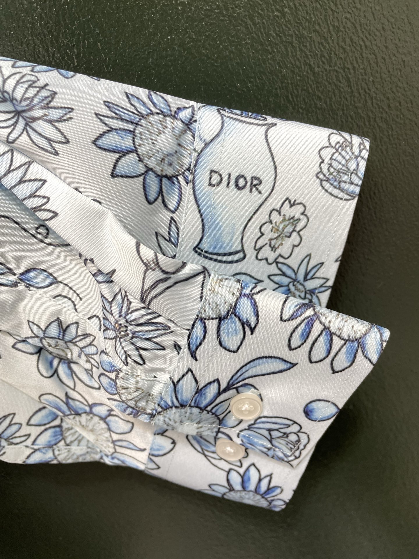 Dior迪奥💥砸锅卖铁都要上的新款新款男士休闲衬衫 高端定制 高端版本 时尚百搭爆款⚠️⚠️✨✨进口面料 手感超柔软细腻