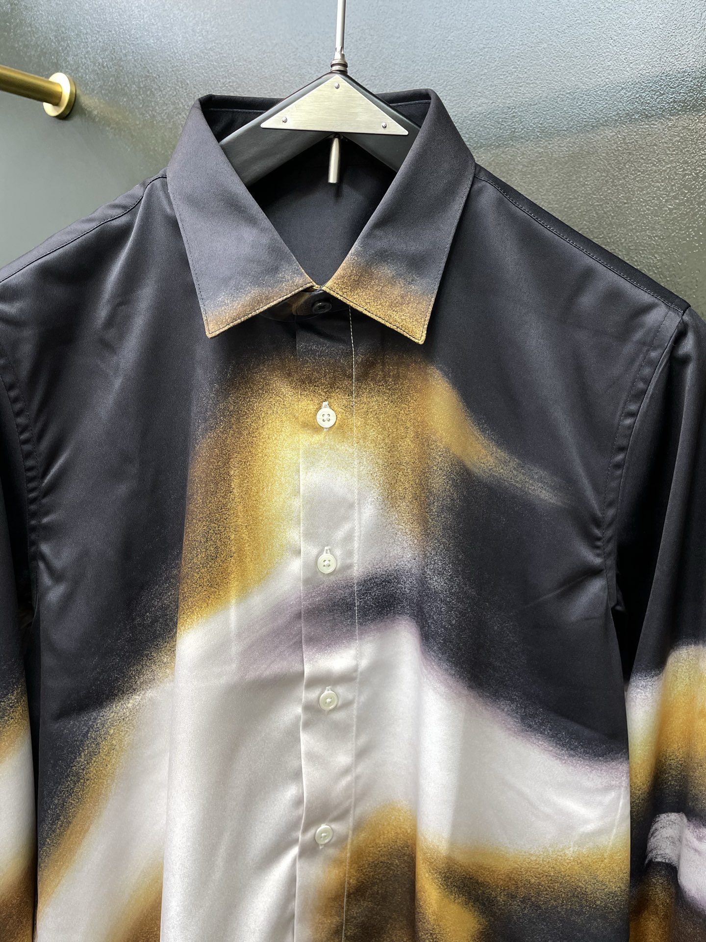 Dior迪奥💥砸锅卖铁都要上的新款新款男士休闲衬衫 高端定制 高端版本 时尚百搭爆款⚠️⚠️✨✨进口面料 手感超柔软细腻