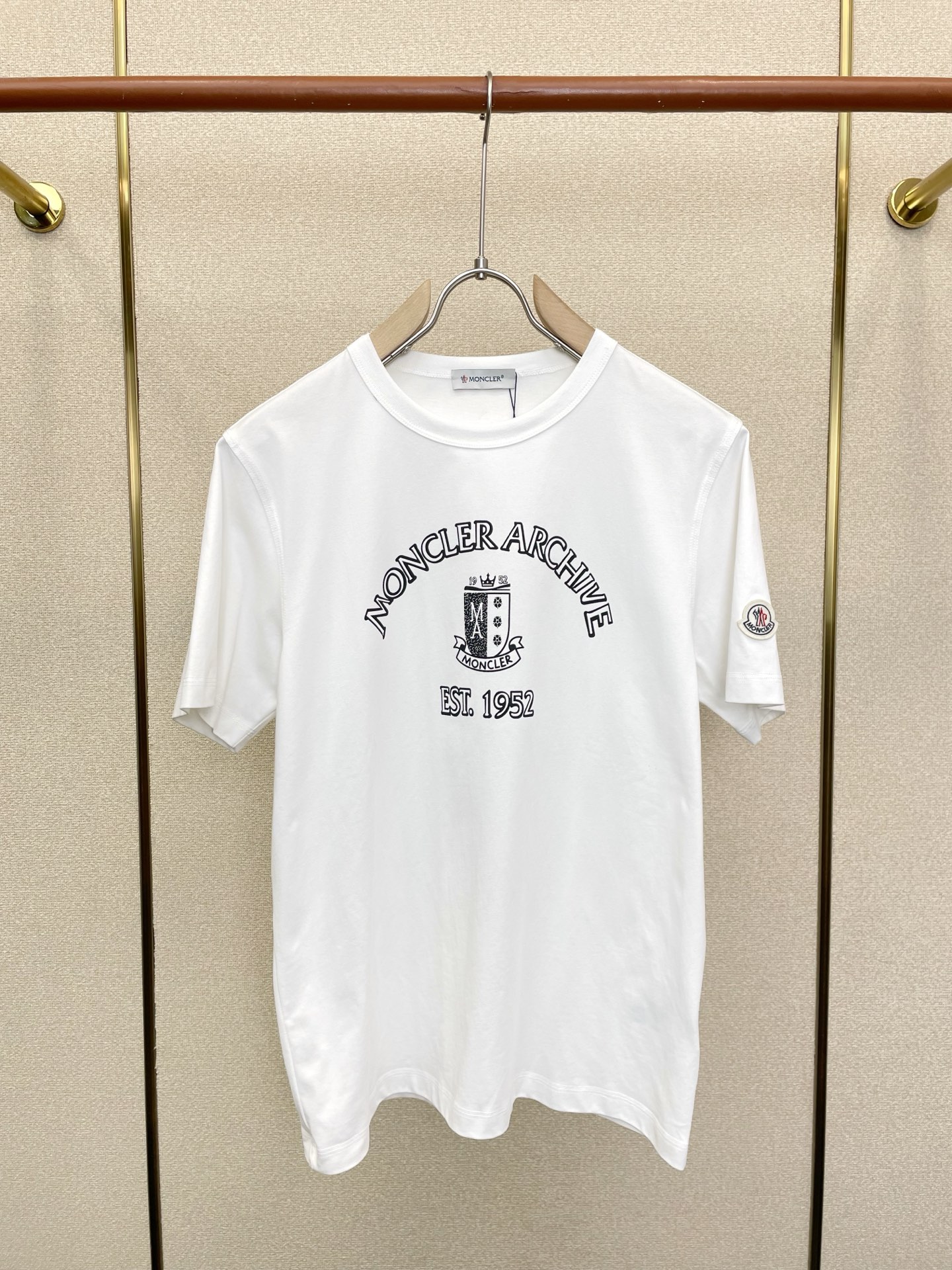 Moncler蒙口💥砸锅卖铁都要上的新款新款原单男士休闲短袖 高端定制 高端版本 时尚百搭爆款⚠️⚠️✨✨进口面料 手感