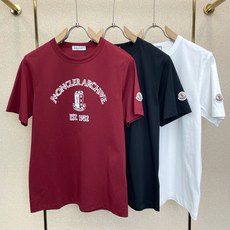 Moncler蒙口💥砸锅卖铁都要上的新款新款原单男士休闲短袖 高端定制 高端版本 时尚百搭爆款⚠️⚠️✨✨进口面料 手感 Moncler蒙口💥砸锅卖铁都要上的新款新款原单男士休闲短袖 高端定制 高端版本 时尚百搭爆款⚠️⚠️✨✨进口面料 手感