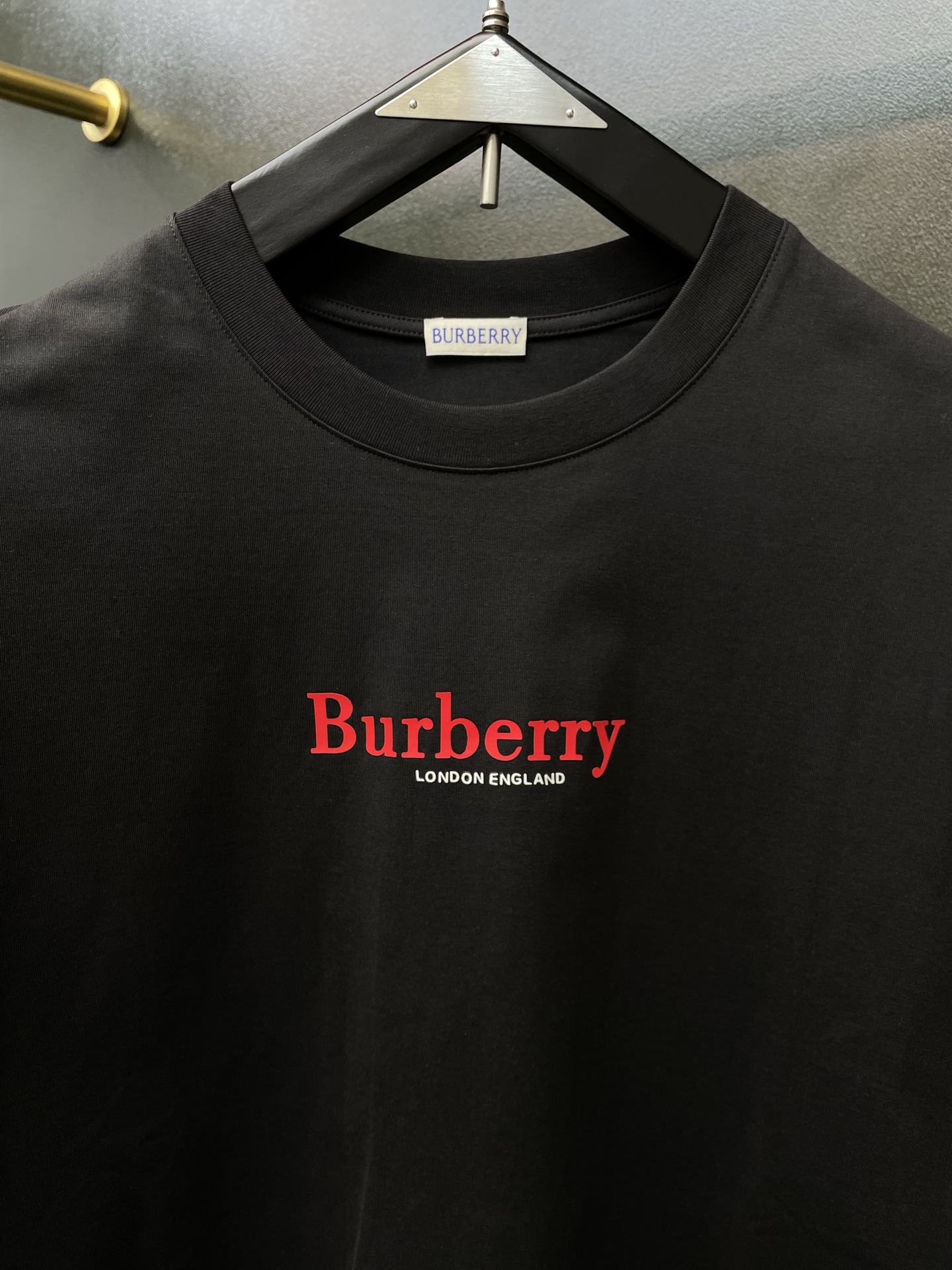 Burberry巴宝莉💥砸锅卖铁都要上的新款新款原单男士休闲短袖 高端定制 高端版本 时尚百搭爆款⚠️⚠️✨✨进口面料 