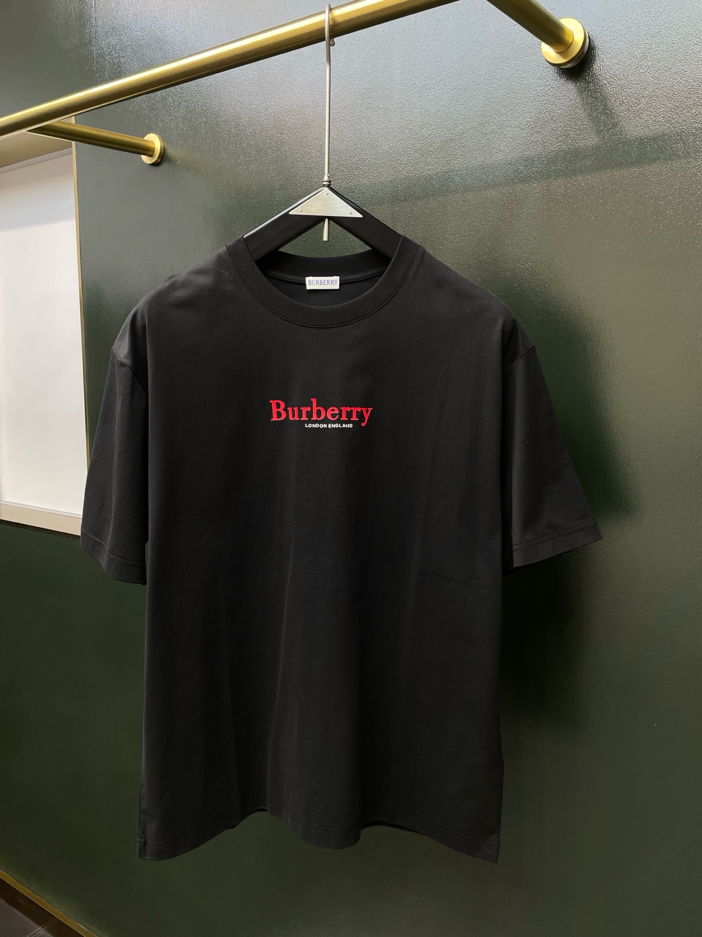 Burberry巴宝莉💥砸锅卖铁都要上的新款新款原单男士休闲短袖 高端定制 高端版本 时尚百搭爆款⚠️⚠️✨✨进口面料 